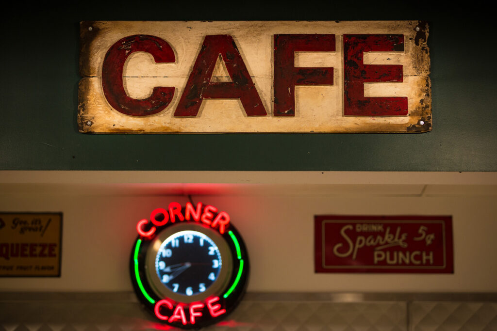 Why Corner Cafe Stands Out Among Family Restaurants in Kansas City
